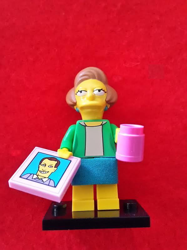 Lego Minifigures - The Simpsons S2 - Edna Krabappel